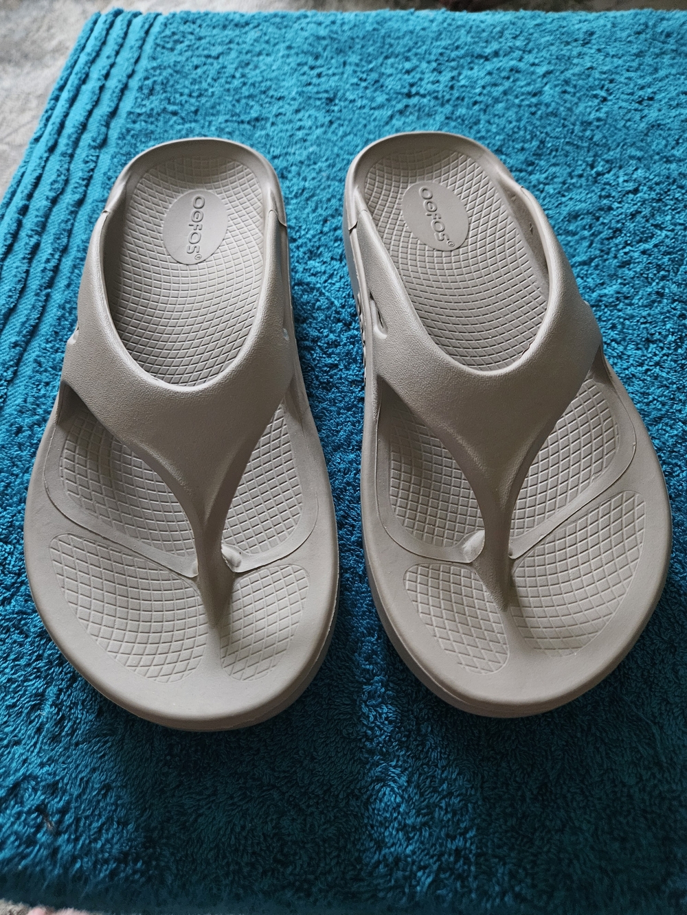 Oofos Men's OOriginal Sandals in Taupe - Lightweight Recovery Flip Flops